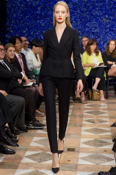 Look 2